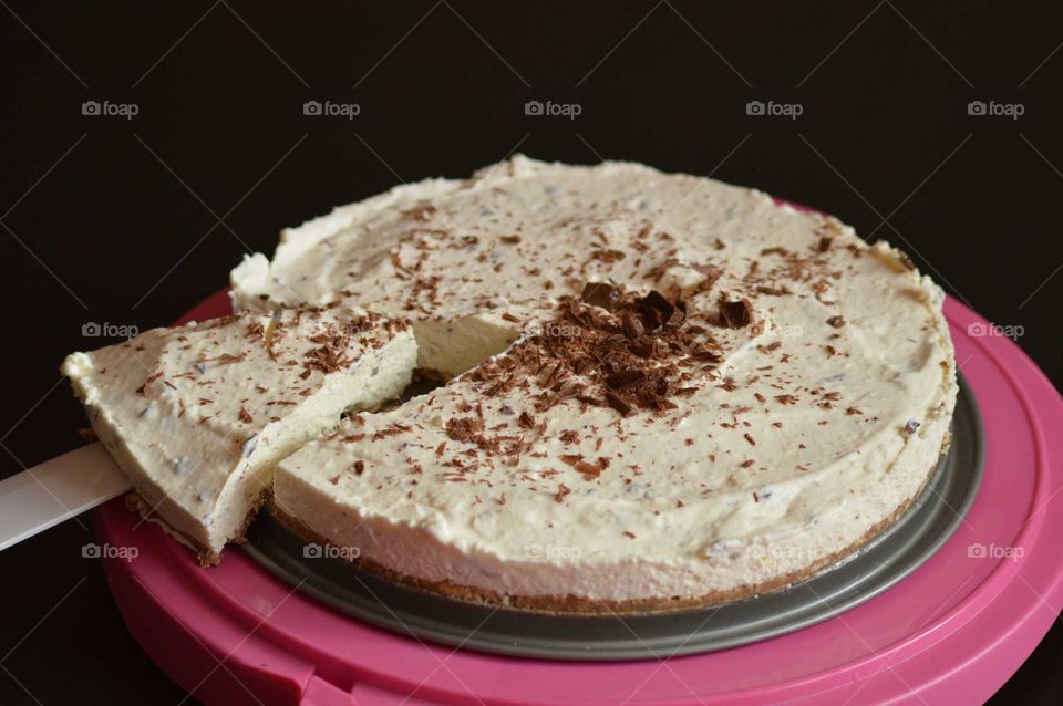 Cheesecake with grated chocolate