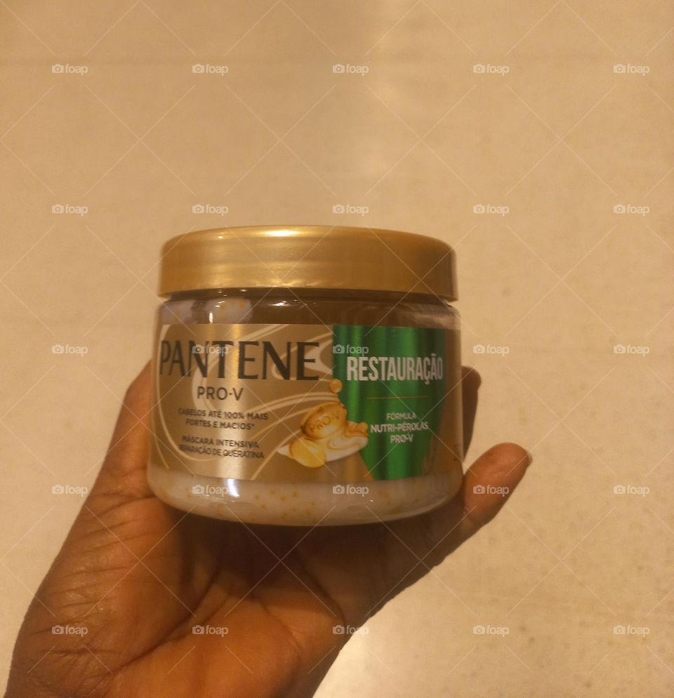 Cabelos fracos, quebradiços  e porosos?  A PANTENE,  promove a beleza dos seus cabelos. Use a máscara Intensiva de queratina com Pérolas PROV-V  Solúveis & Aminoácidos  e tenha cabelos fortes e brilhantes