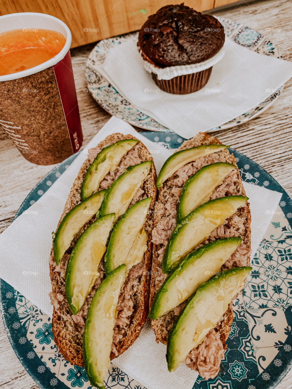 Avocado sandwich 