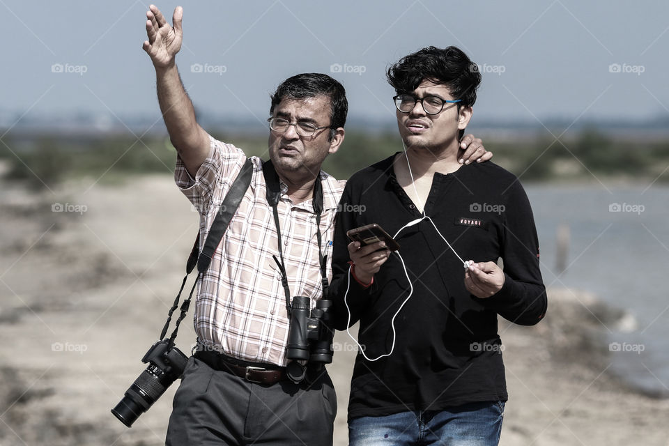 A meaningful story of a father who teach his son a nature's lesson on a bird watching camp