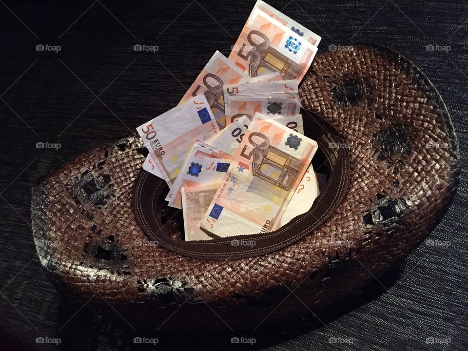Euros inside a hat