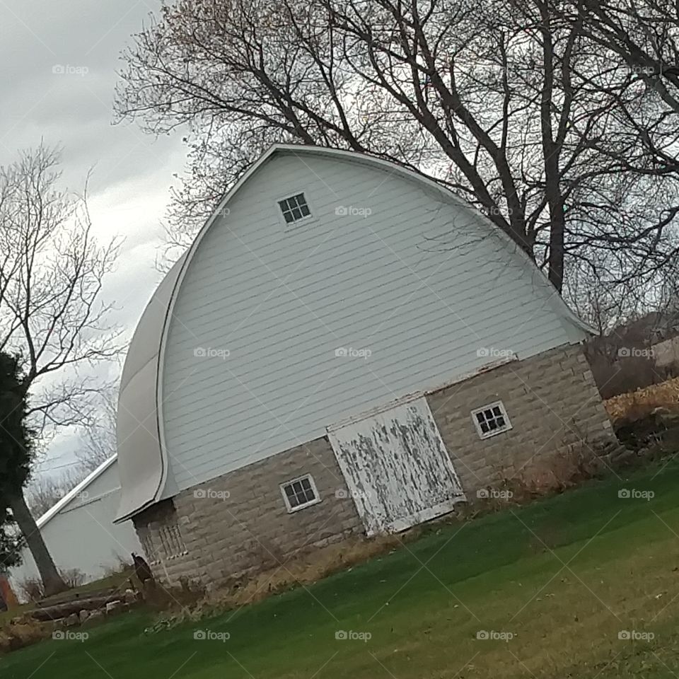 barn