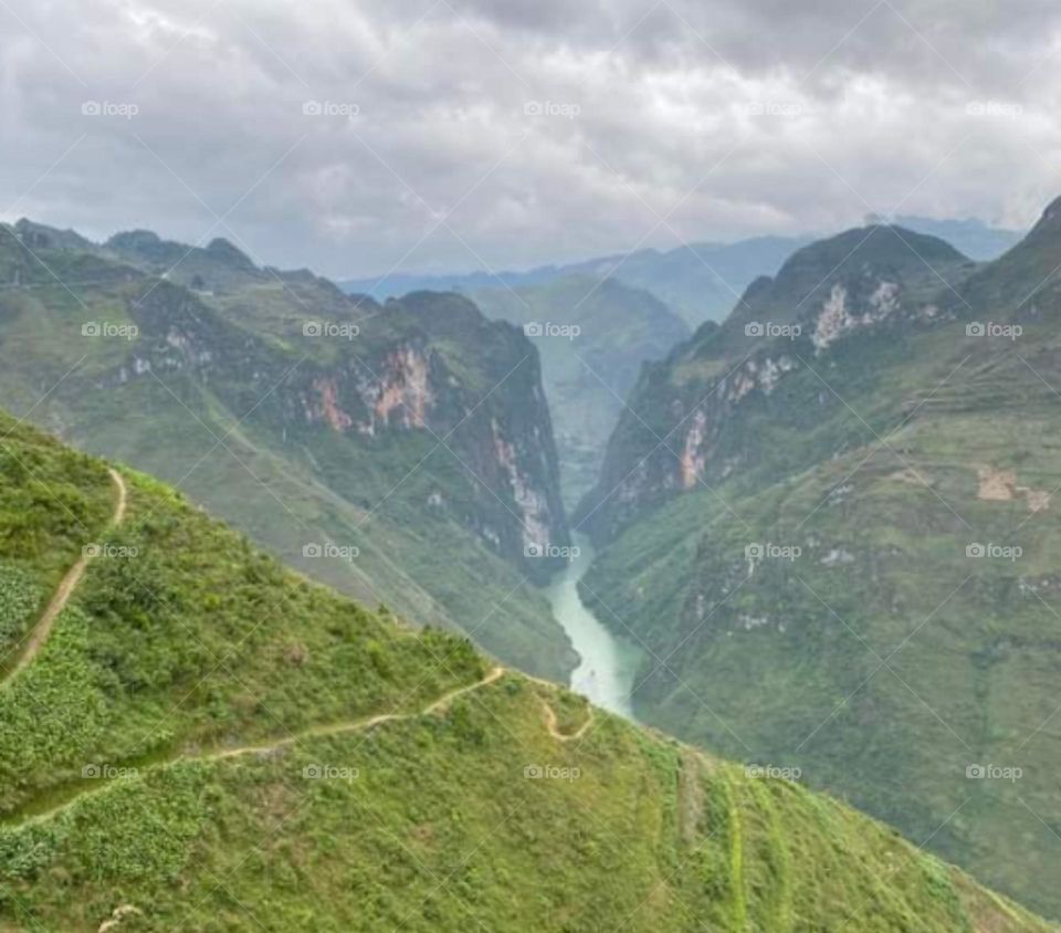 Đường lên Mộc Châu.