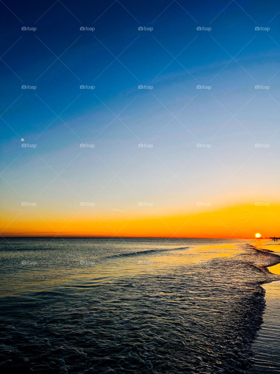 Life’s a beach, so live it up to the fullest. One day or day one, you decide your dreams. 