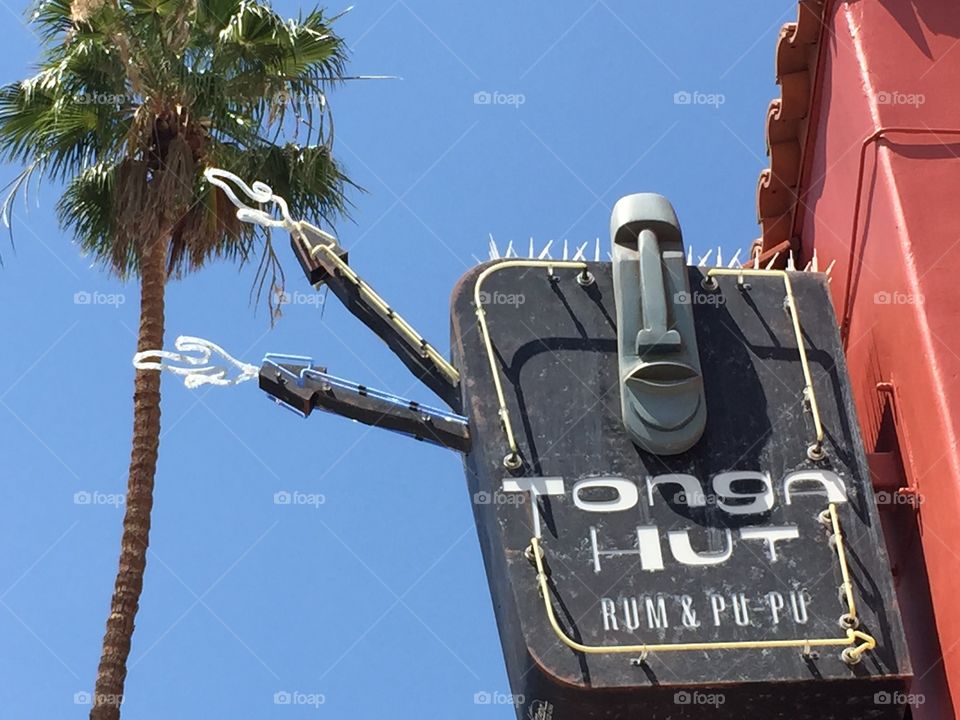 Tonga Hut. Palm Springs Bars