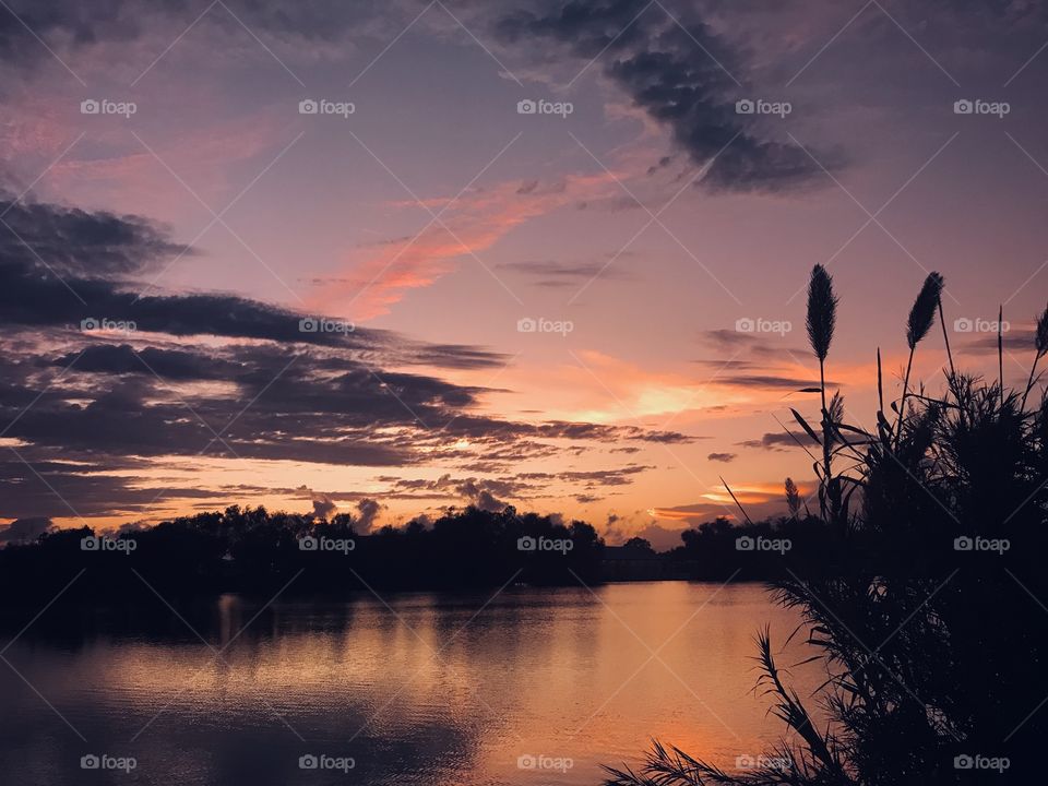 With Sundown completed and Twilight Setling the colors easing into the Night. 