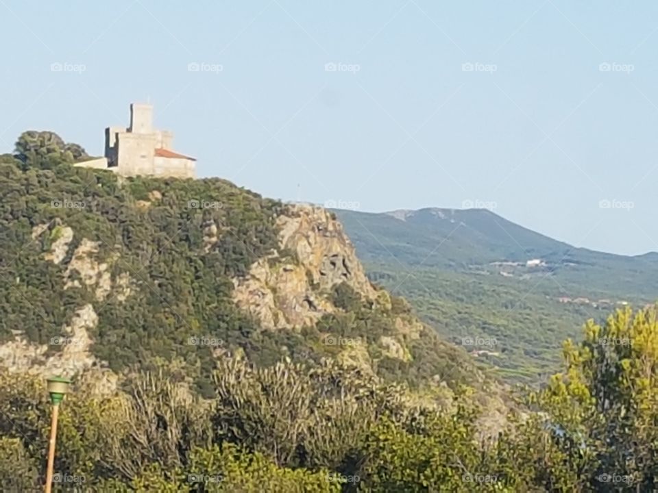 Il castello sulla montagna