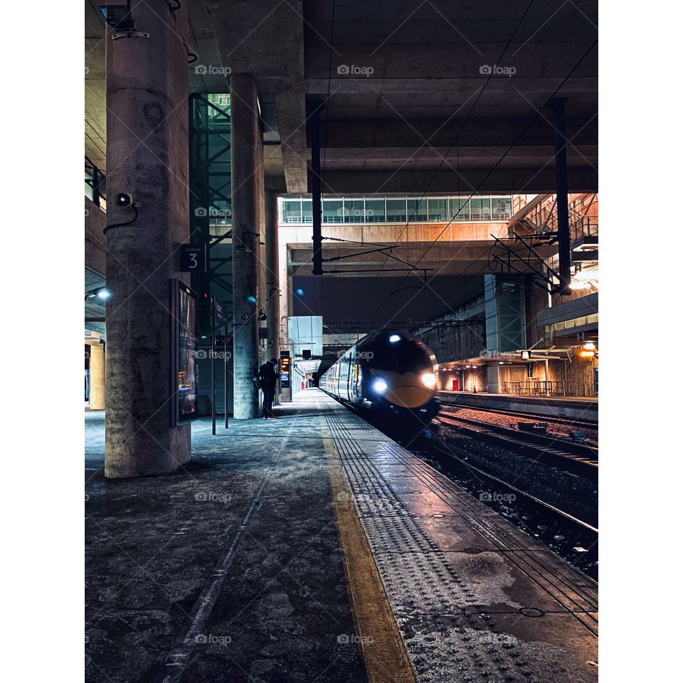 "πππ€π©π€ππ§ππ₯ππ¨ ππ§π ππͺπ¨π© π‘ππππ© ππ£π π©ππ’π."
- πΌπ―π ππ€π‘π’ππ¨