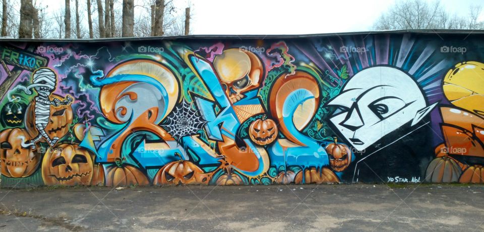 halloween graffiti art on the wall