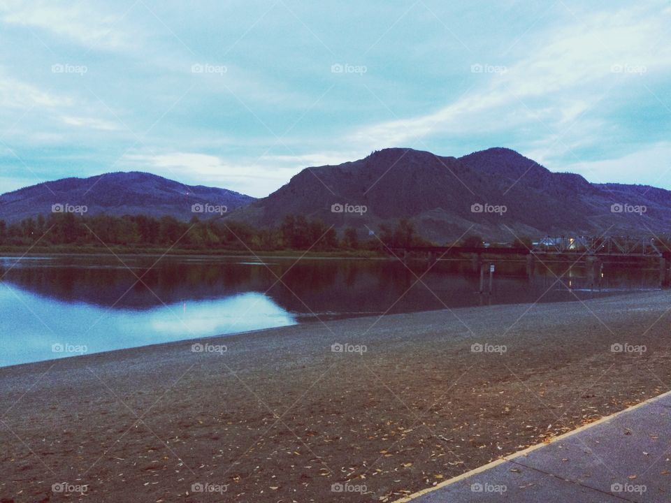 Fall walk on the park beach! 