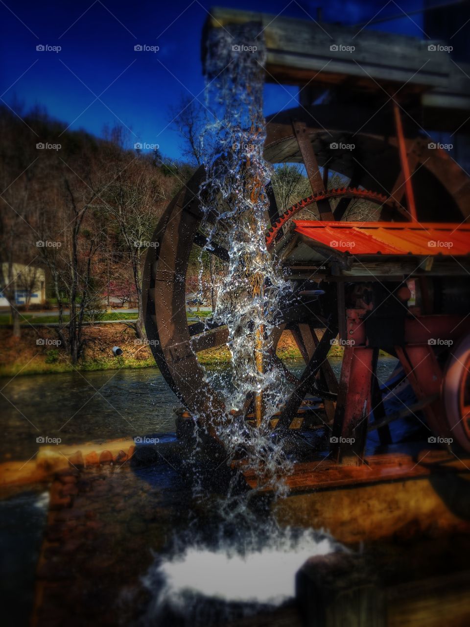 Water wheel barrel