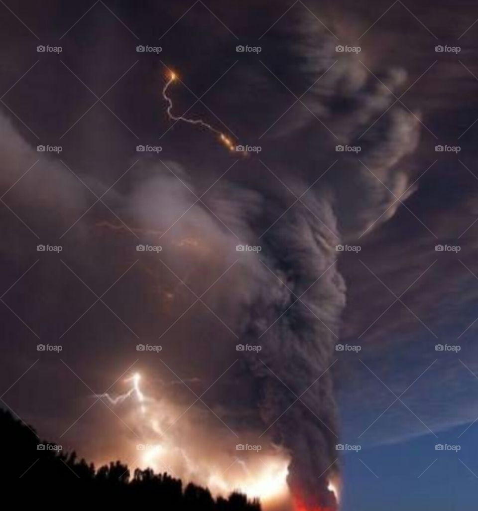 Thunderstorms And lightning