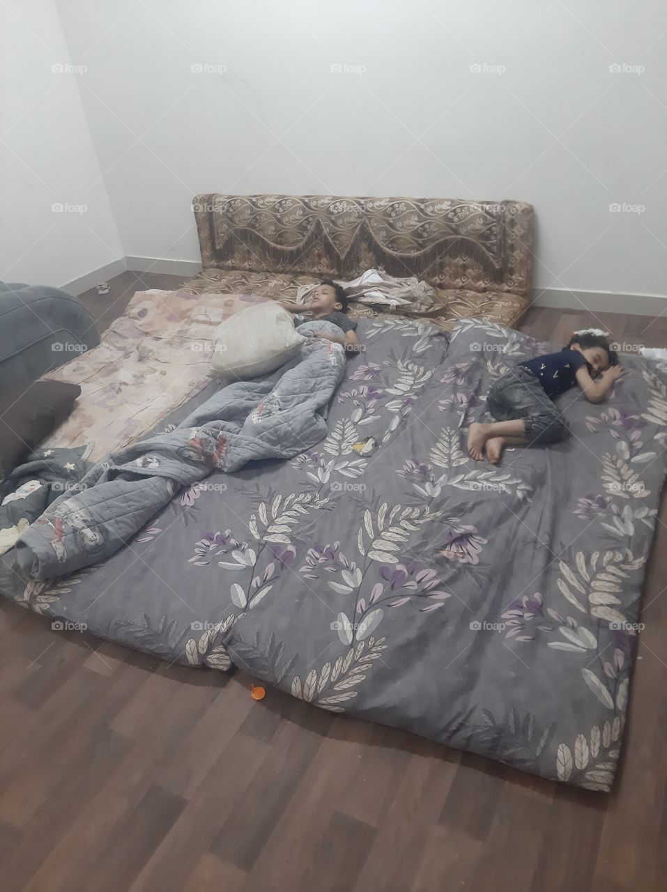 I need your support guys, I'm very, very poor, poor