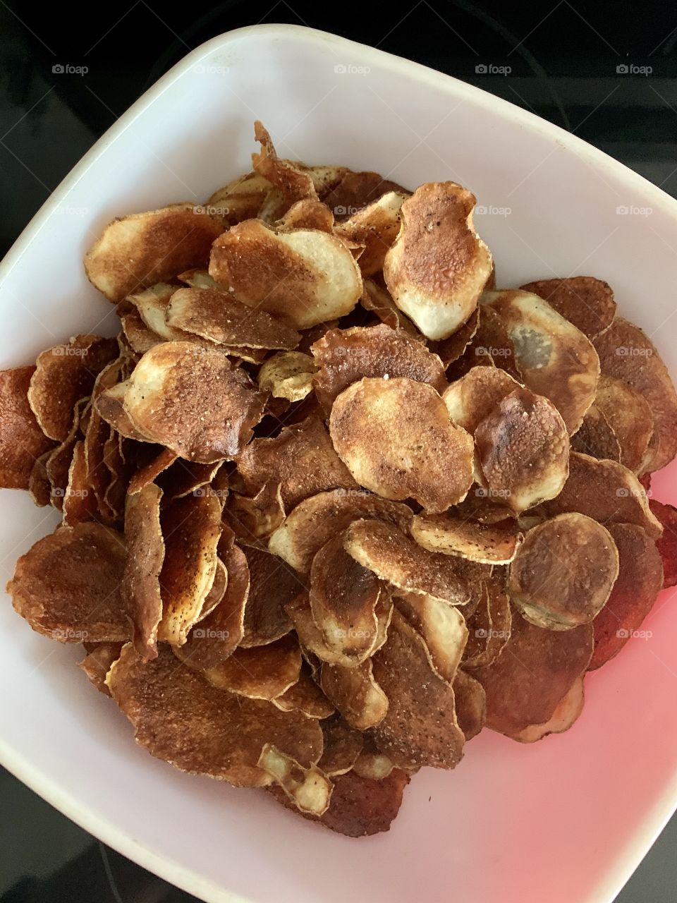 Homemade baked potato chips 