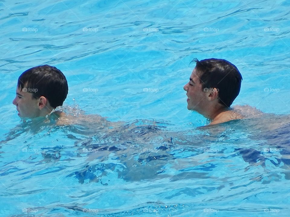 The photo looks good in pairs