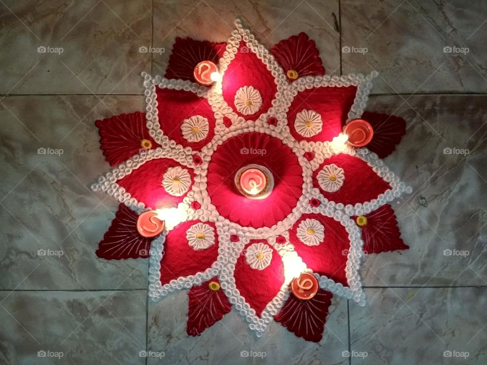 Beautiful Rangoli made on the occasion of Diwali | Happy Diwali | Indian Traditional Art | Colors | Colorful Rangoli | Lights | Lamps