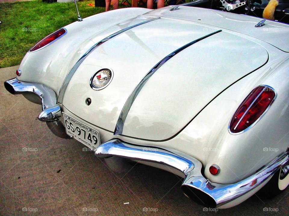 Vehicle Art, Vintage Corvette