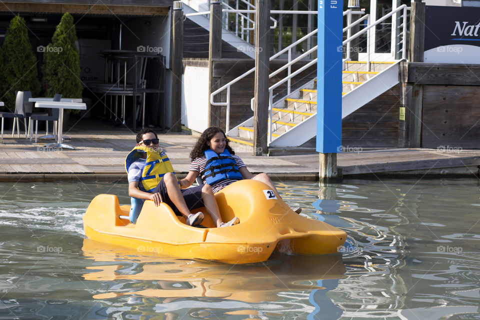 Paddling boat 