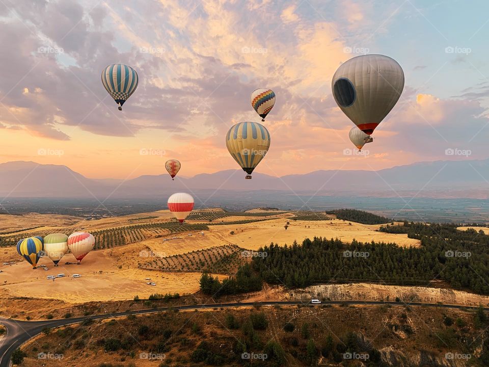 Hot air balloons 