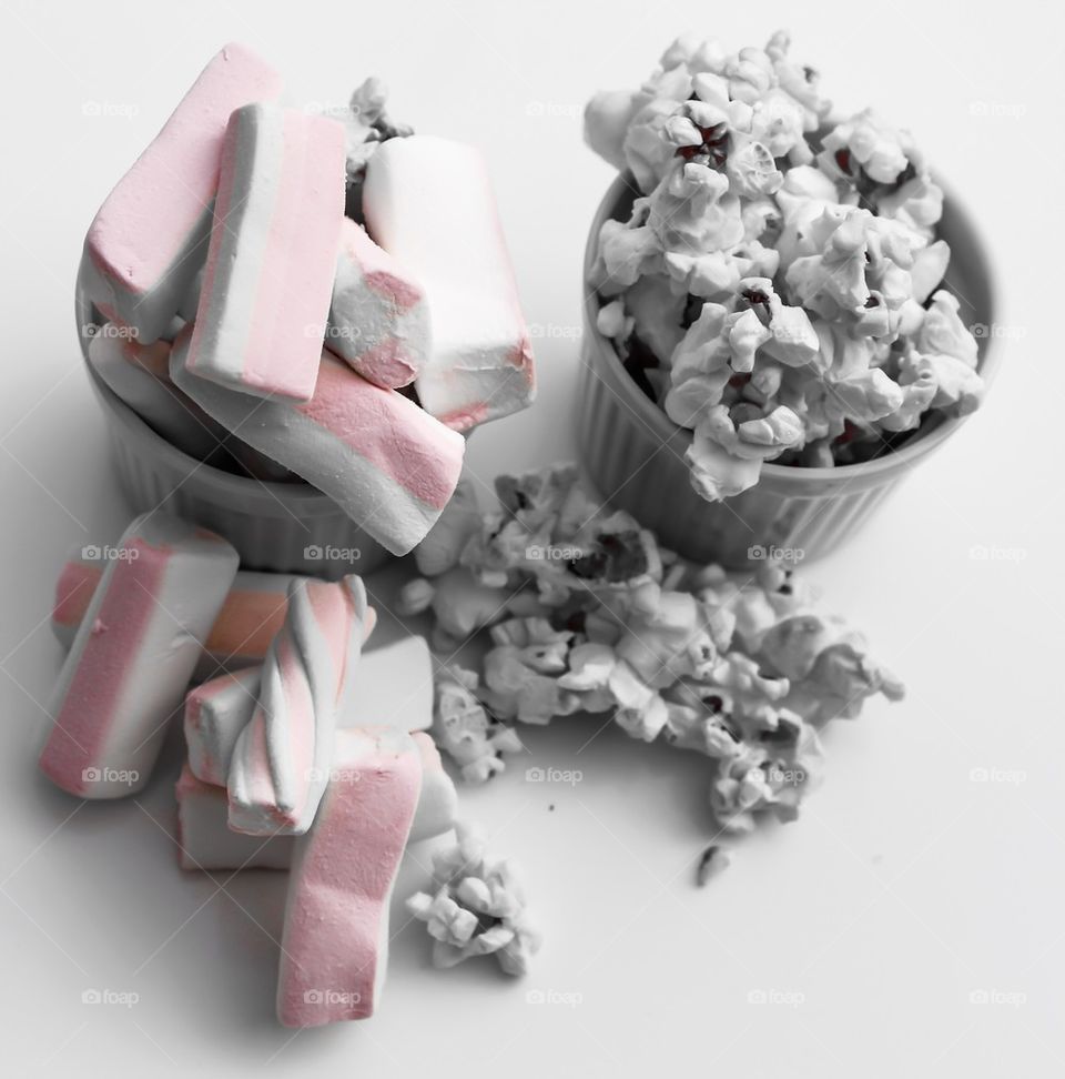 Popcorn and marshmallows 