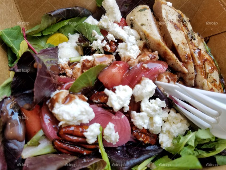 Chicken Strawberry Pecan Salad