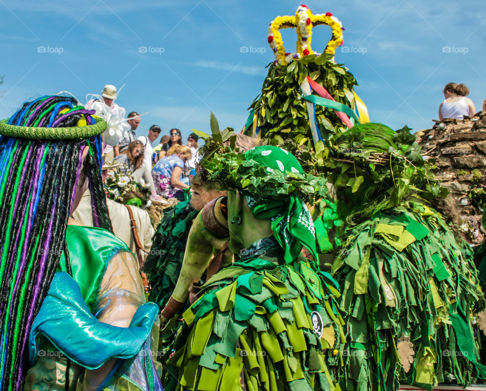 The Jack surrounded by bogies, at Hastings Traditional Jack in the Green, U.K. 2008