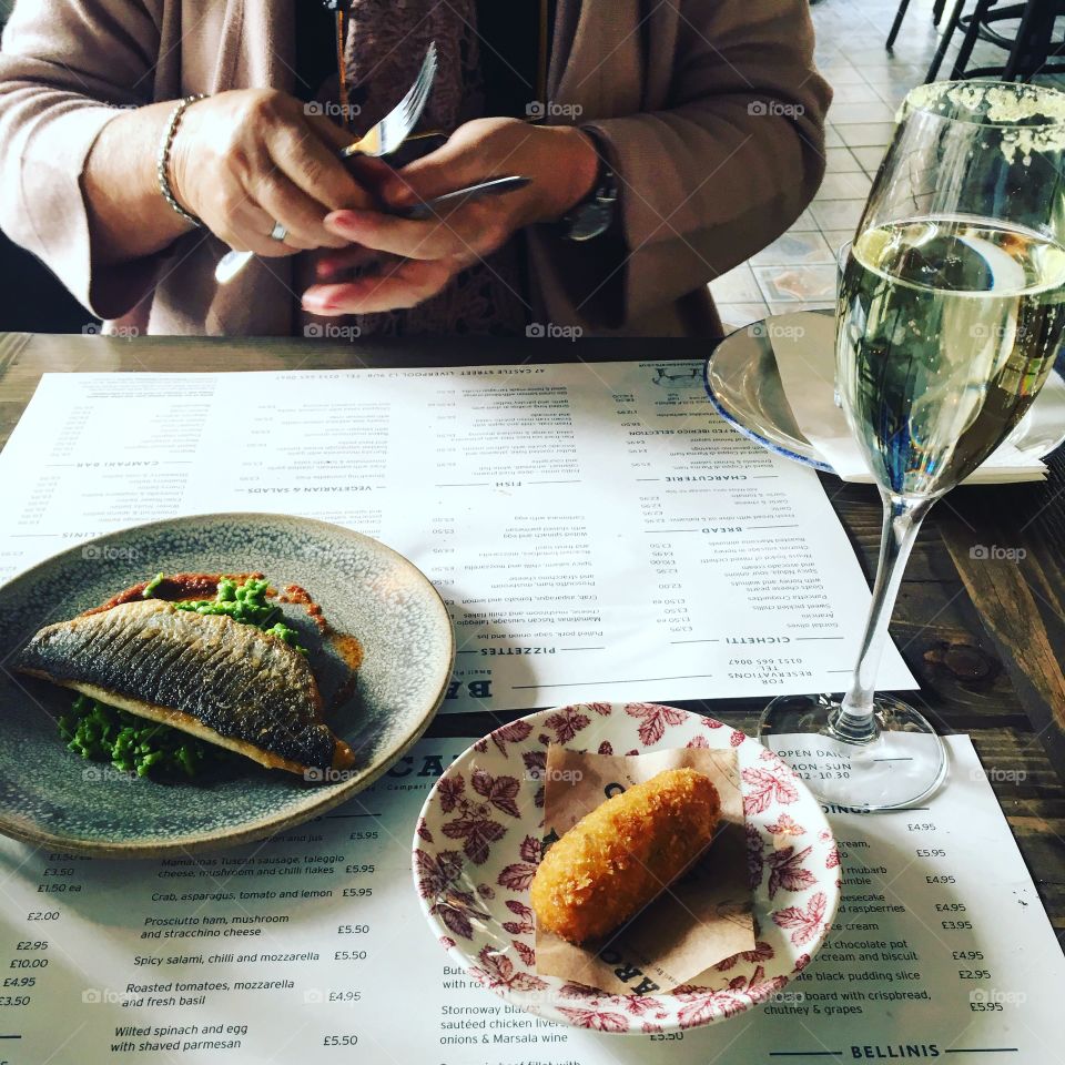 Tapas and Bubbles