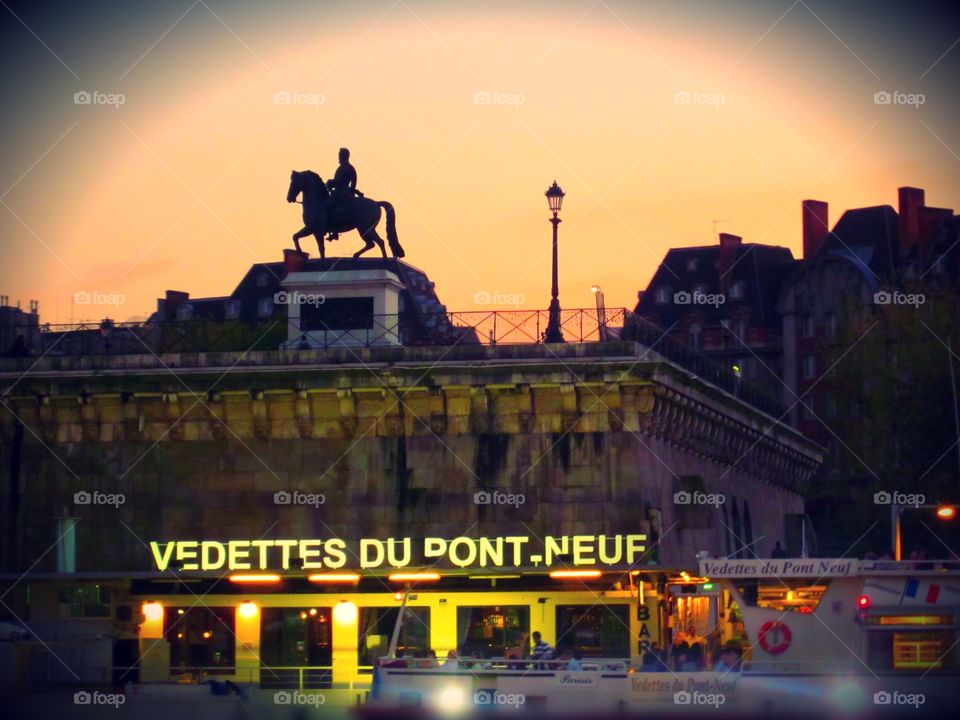 Gorgeous Paris at dusk