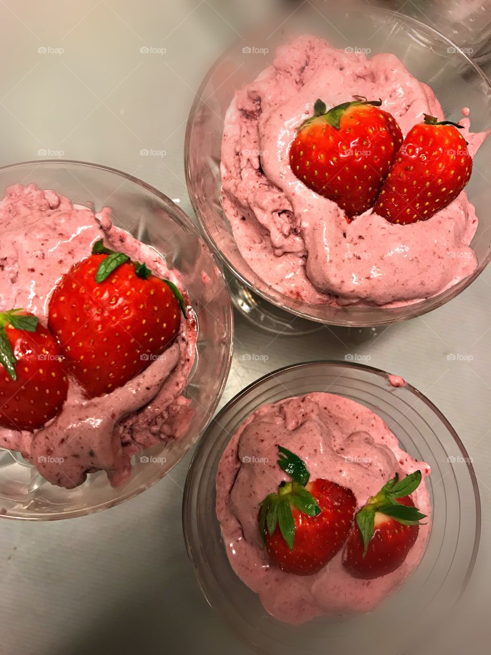 Strawberry mousse 