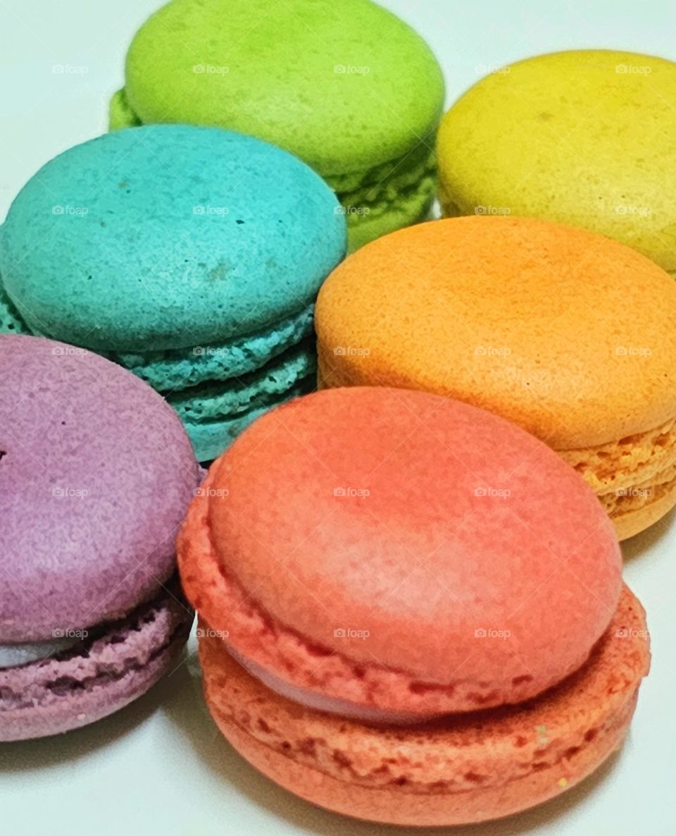 Rainbow macaron