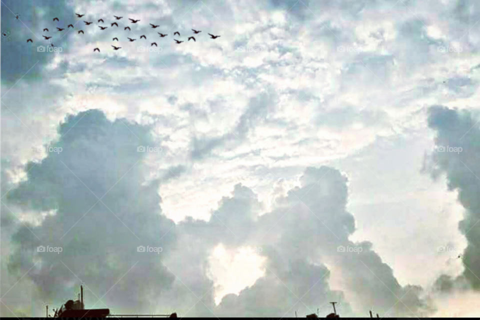 The perfect heart-shaped cloud in India 