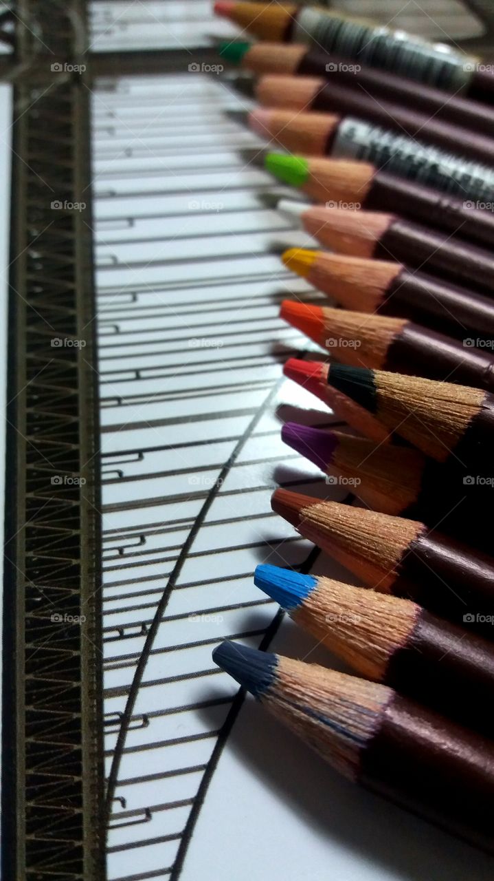PENCIL COLOUT