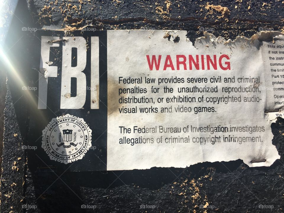 FBI warning label