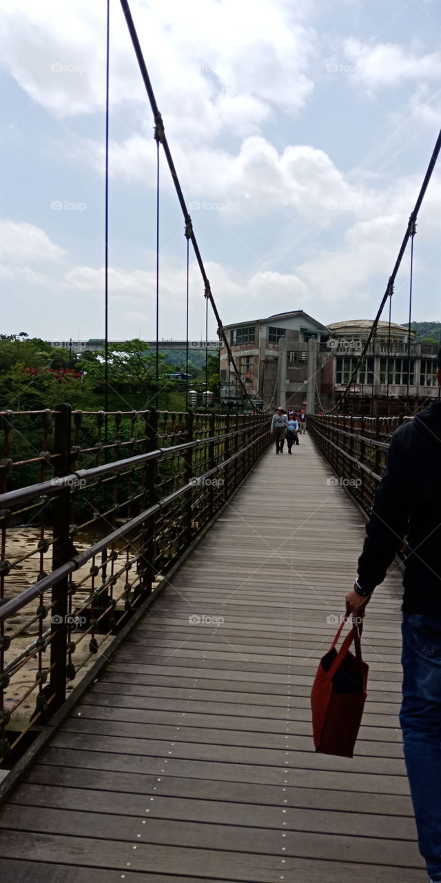 shiufen waterfall bridge