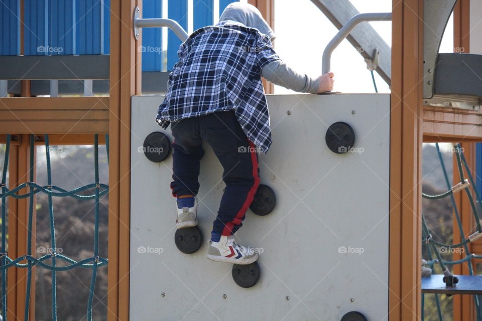 my son climbs up