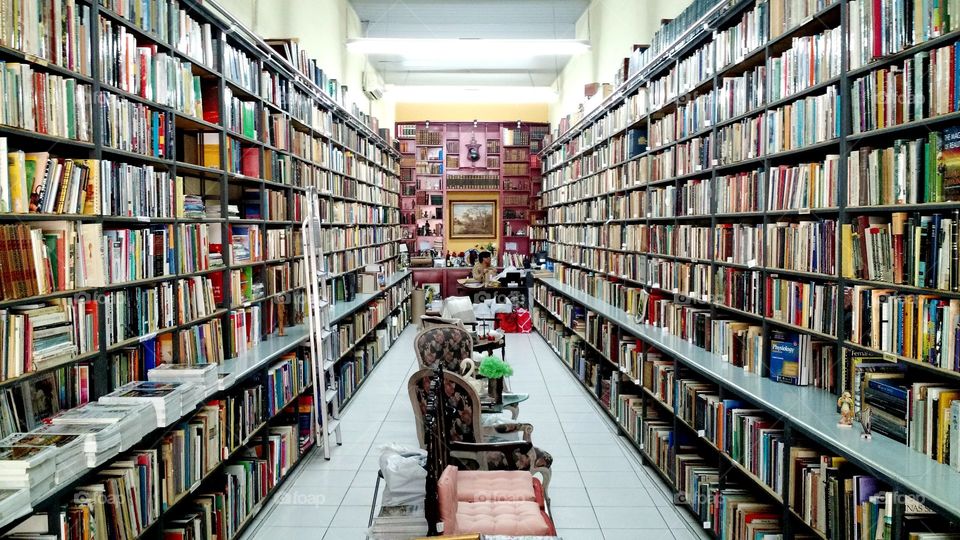 Bookseller bookstore centro Rio de Janeiro perspective livros livraria sebo