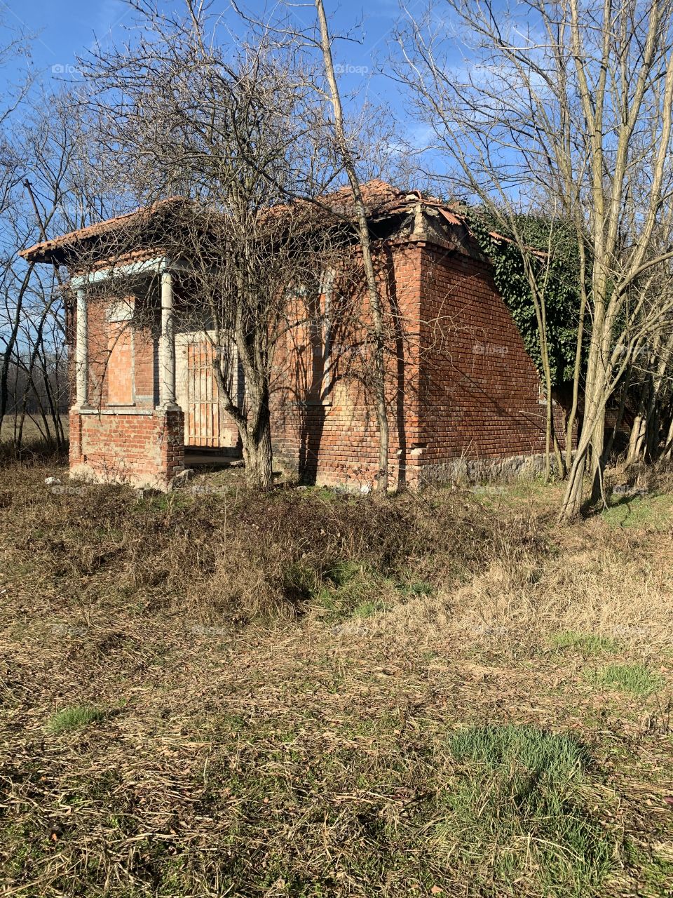 charming and mysterious abandoned house from the beginning of the last century