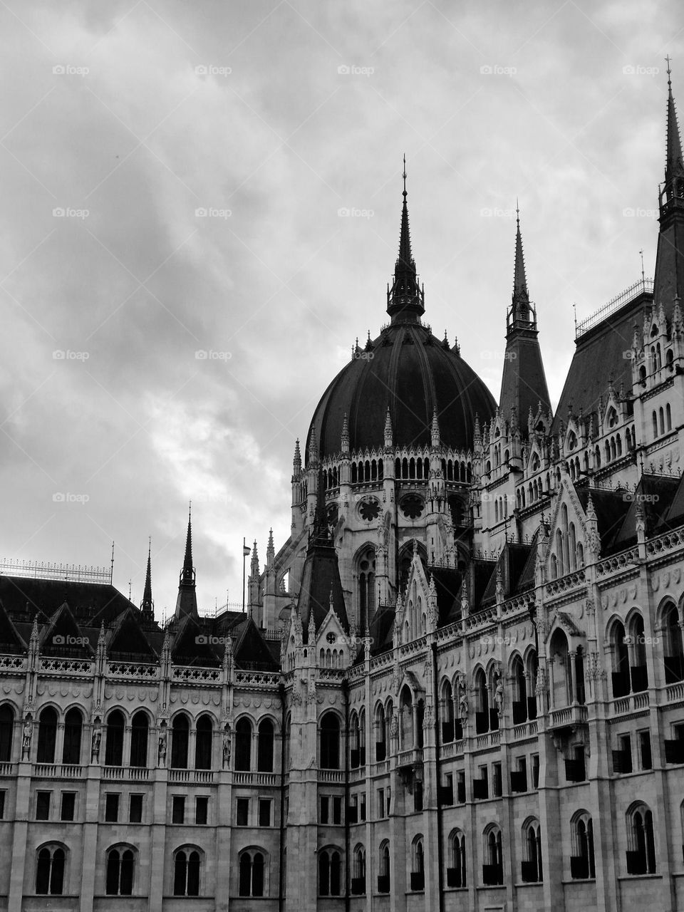 Neo-Gothic architecture, Neo-Romanesque style, Neo-classical architecture of the Hungarian parliament