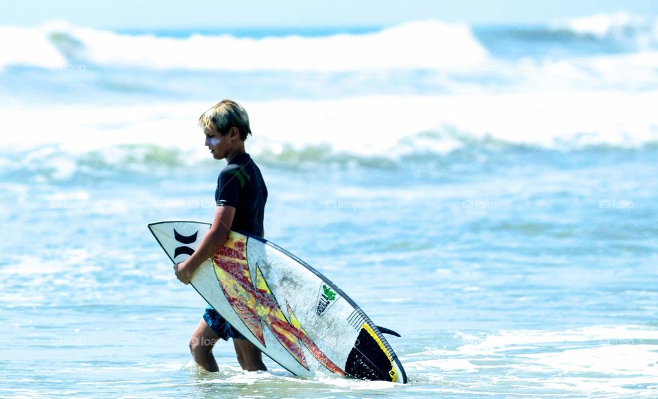 Hurley Surf Kid Waves Beach Boy