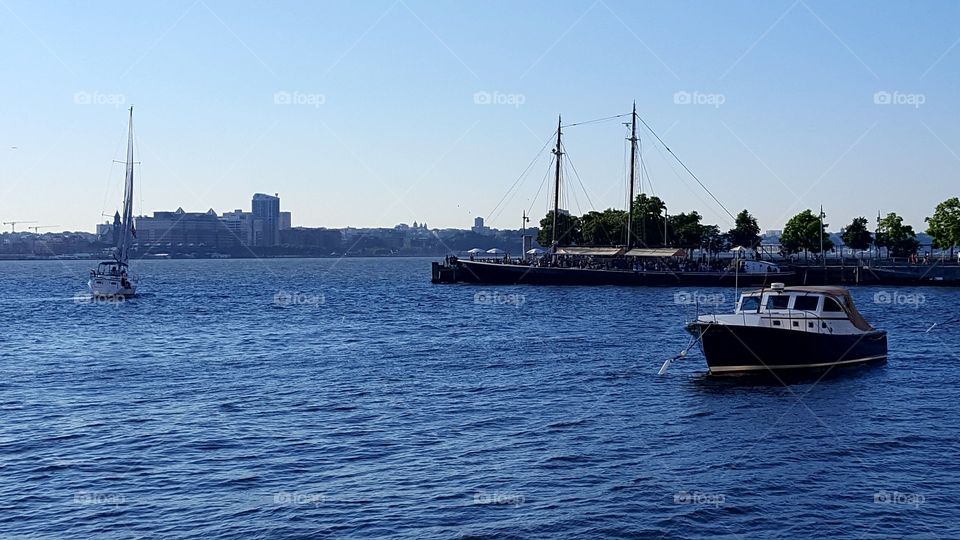 boats in Hudson river