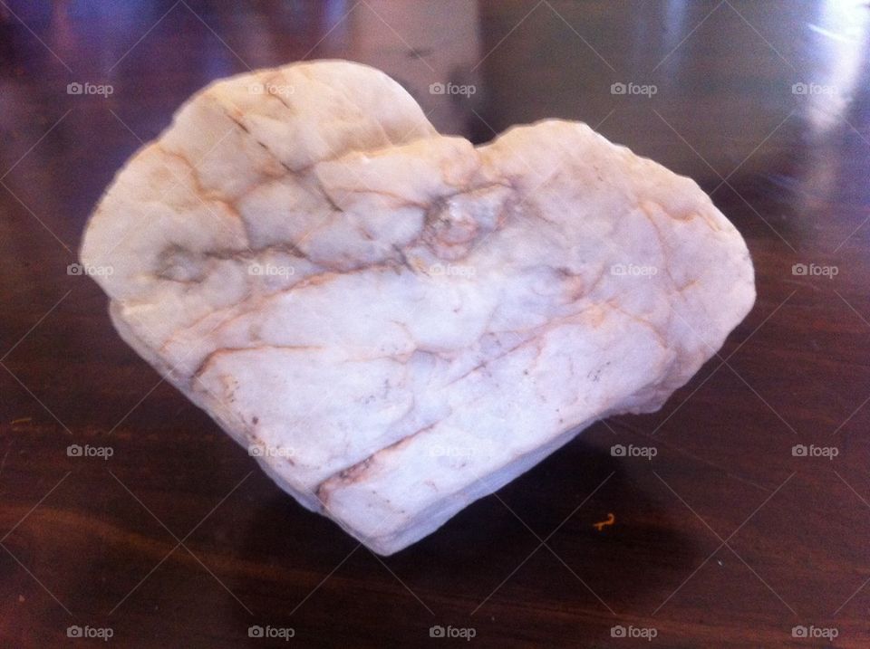 Quartz natural heart rock