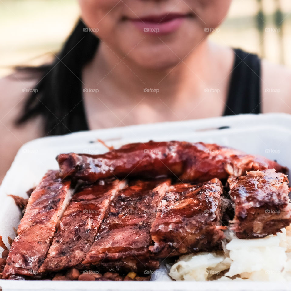 Wanna know a secret to a woma's heart?  FOOD!! 