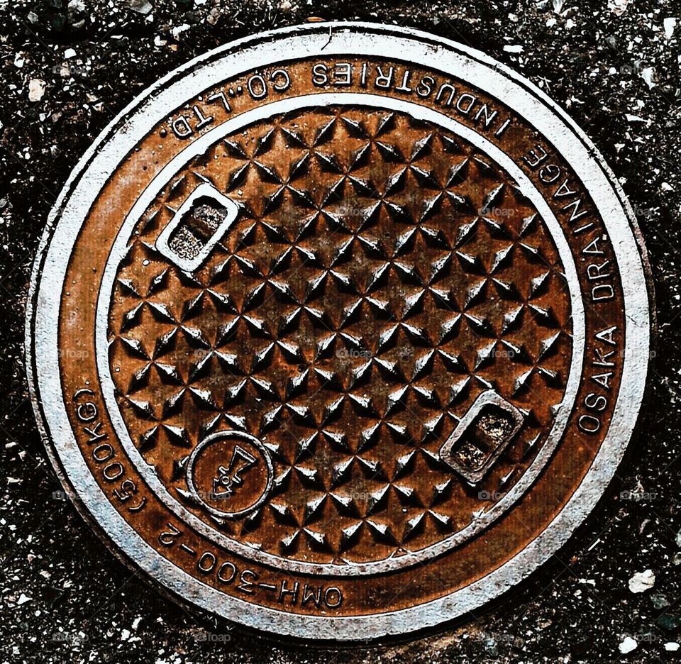 Iron manhole