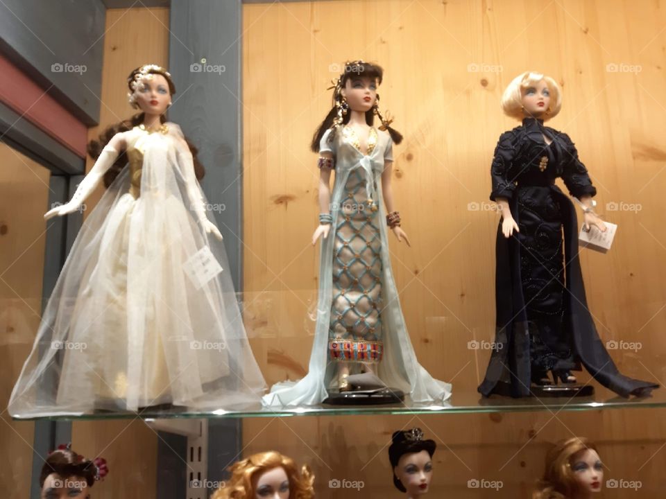 The magic world of dolls