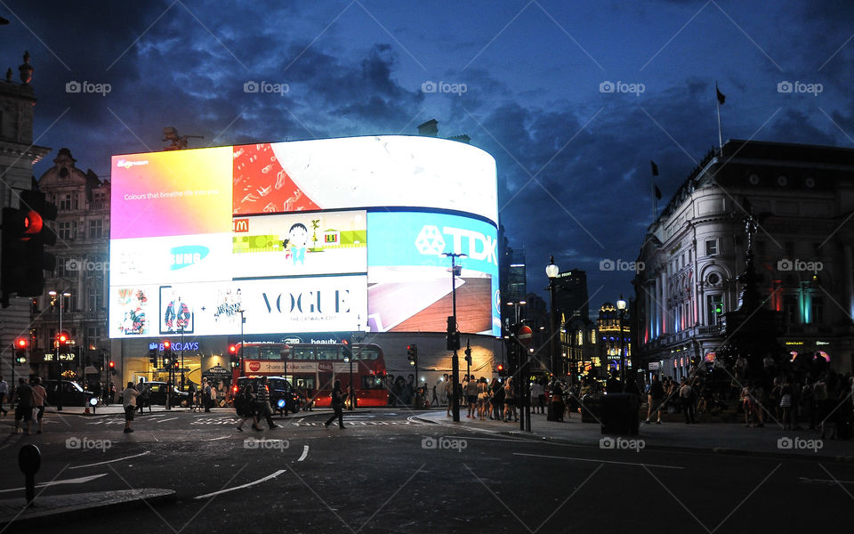 piccadilly circus