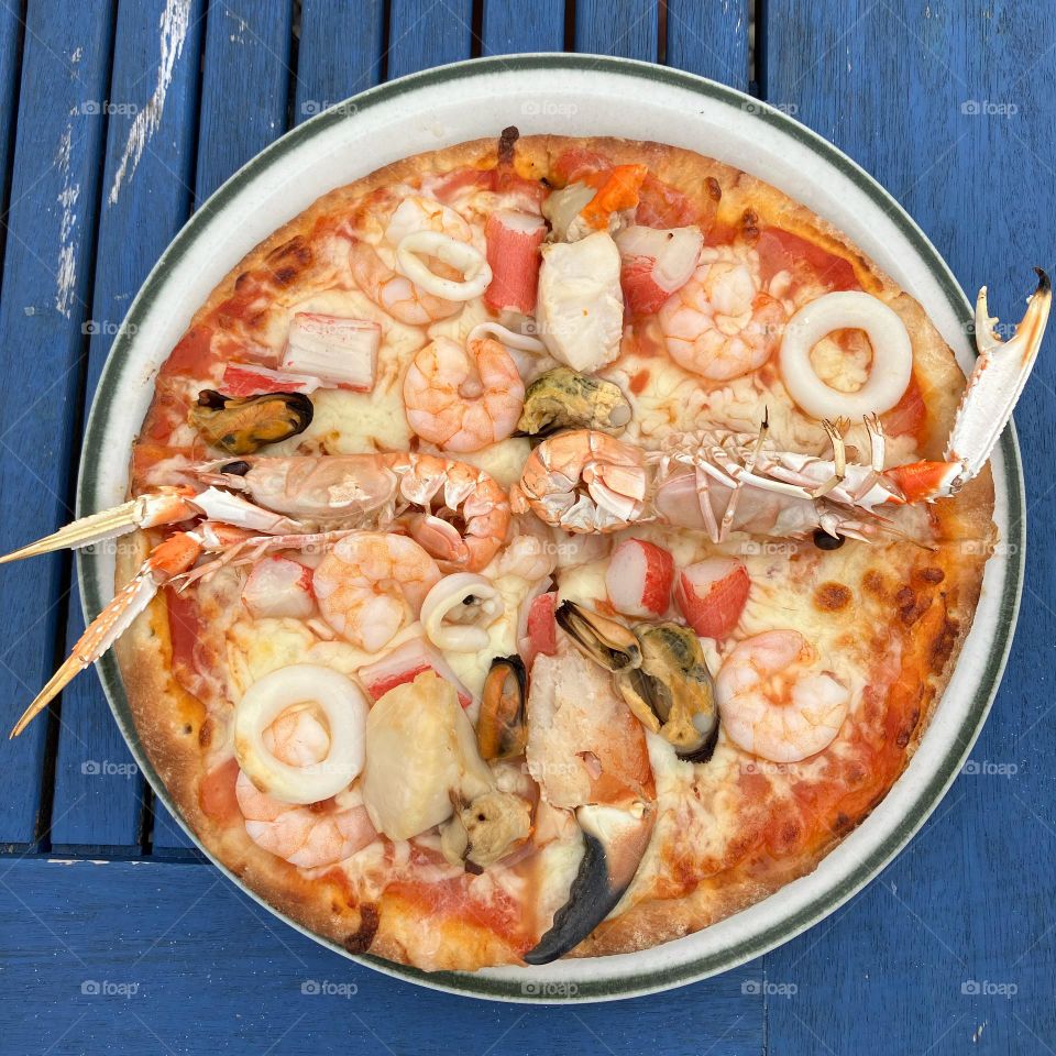 Lunch … seafood pizza 🍕