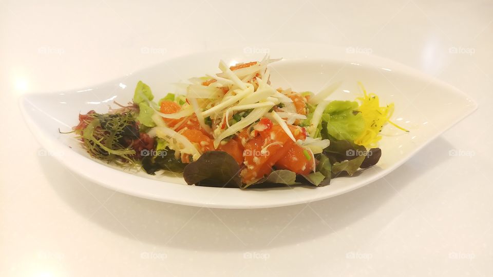 Thai salmon salad