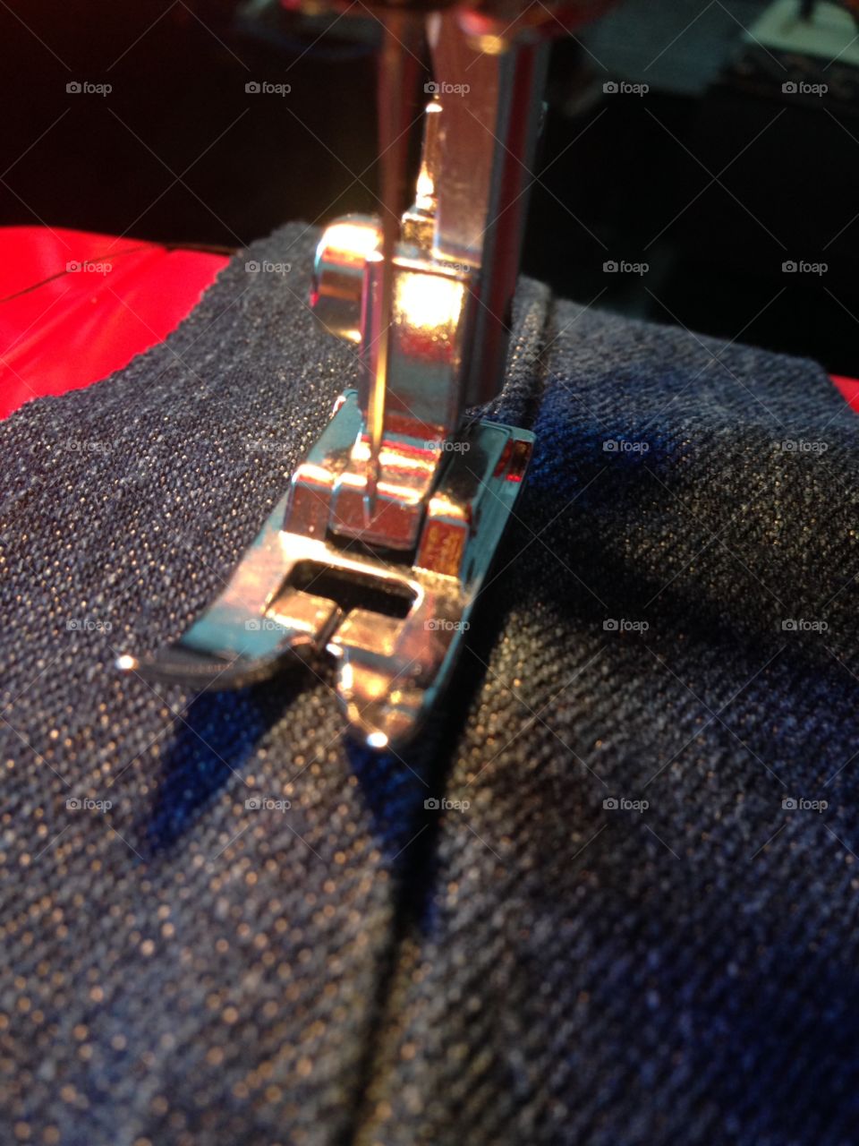 Sewing machine denim fabric foot