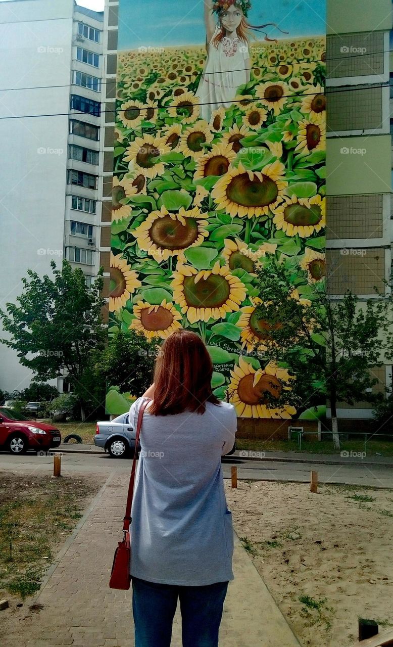 Mural with yellow sunflowers