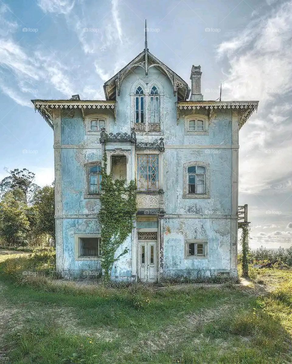 Glory be to God, the magnificent and picturesque view and the natural green trees are a view that is nothing more wonderful than it